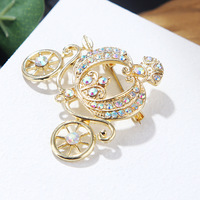 Élégante Broche en Alliage Écologique pour Femme, Motif Carrosse Citrouille, Inspirée des Contes de Fées, Ornée de Strass Colorés et de Diamants