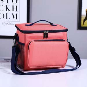 Office Lady Students Outdoor Isolé Tote Cooler Food Bag Lunch Bag - Product Image 2