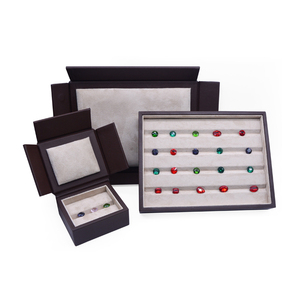 Plateau de présentation de bijoux rectangulaire moderne en cuir PU noir FORTE, écologique et de haute qualité, pour diamants et pierres précieuses - Product Image 2