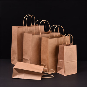 Bolsa de Compras de Papel Kraft de Lujo Hecha a Mano con Logotipo Personalizado, Impresión Flexográfica y Relieve, con Asa Larga para Zapatos y Ropa - Product Image 2