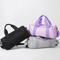 Tas Duffel Olahraga Anti Air Level 4 Langsung dari Pabrik Dengan Ritsleting Mudah Ditarik, Tali Pengikat yang Dapat Disesuaikan, dan 3 Pilihan Warna untuk Gym dan Perjalanan