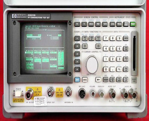Keysight (Agilent) 8920B Communications RF pour applications en plastique et en métal, garantie de 6 mois - Product Image 2