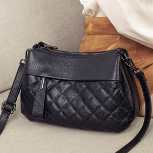 Sac à bandoulière ZENOS de luxe en cuir véritable avec texture cuir, design tendance, motif diamant, sac de transport sous le bras - Product Image 1