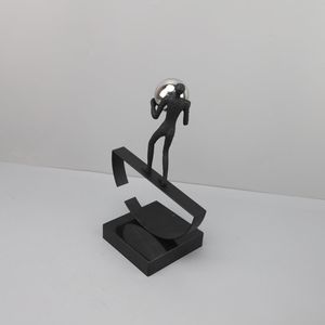 Evelyn - Figuras Decorativas de Metal de Personajes Acrobáticos Abstractos, Artesanías de Personajes Acrobáticos para Decoración del Hogar, Estatuas de Mesa - Product Image 4