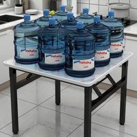 Table pliante robuste et peu encombrante pour événements et usage domestique