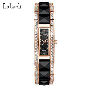 Montre en diamant pour femmes Petite montre carrée en céramique avec un tempérament à la mode - Product Image 2