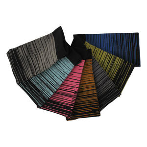 Calcetines de Compresión para Hombres y Mujeres de 20-30 mmHg para Correr, Enfermeras, Viajes, Embarazo, Rayados, Multicolores, para Várices - Product Image 4