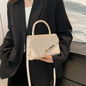 Saco De Ombro Outono/Inverno Do Agente De Guangdong Saco Crossbody Cristal-Adornado Novo Design - Product Image 5