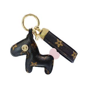 Porte-clés personnalisé de luxe en cuir PU créatif de haute qualité, mignon, avec pendentif en forme de poney de dessin animé, pour accessoires de voiture et de sac à main - Product Image 1