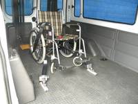Support rétractable pour fauteuil roulant, pièce de rechange pour véhicule