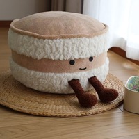 Peluche en forme de pain 3D super douce et mignonne avec visage souriant et jambes brunes, vente en gros d'usine ODM