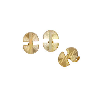 Sunnice Boucles d'Oreilles Créoles Creuses Géométriques BOHO Européennes & Américaines et Anneau Ensemble 2-en-1 Bijoux de Mode en Alliage Métallique Irrégulier Vente en Gros - Product Image 6