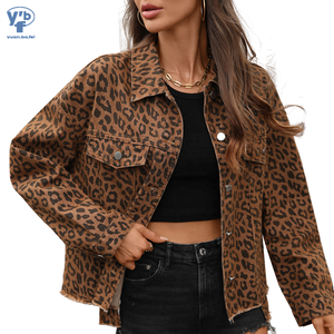 YUANBOFEI Giacca di Jeans da <span class=keywords><strong>Donna</strong></span> di Alta Qualità con Stampa Leopardata, Vestibilità Ampia, Orlo Sfilacciato, Stile Casual Streetwear, Giacca Trucker - Product Image 1
