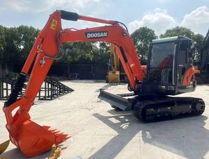 Miniexcavadora Doosan 2017 usada más vendida, excavadora potente en buenas condiciones con bomba de motor y motor - Product Image 2