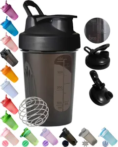 Garrafa agitadora de proteína preta pequena 400ml sem BPA à prova de vazamentos para shakes de proteína copo agitador com bola de batedor de arame