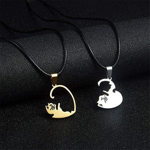 Collier personnalisé en forme de cœur avec chat câlin, en acier titane, collier de couple avec couture, collier de couple noir et blanc - Product Image 3