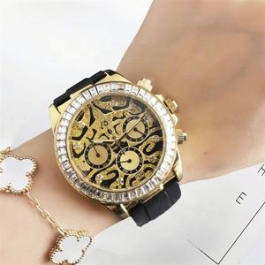 Reloj Cronógrafo de Mujer con Diseño de Leopardo, Tendencia 2026, Bisel con Diamantes en Oro Rosa, Correa de Caucho Negra - Product Image 4
