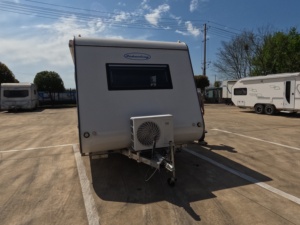 Nouvelle caravane de <span class=keywords><strong>camping</strong></span> tout-terrain ultra-légère <span class=keywords><strong>en</strong></span> aluminium moderne à double essieu pour voyages <span class=keywords><strong>en</strong></span> <span class=keywords><strong>camping</strong></span>-<span class=keywords><strong>car</strong></span> - Product Image 4