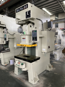 Trung Quốc nhà máy nhà sản xuất uncoiler thẳng máy + Feeder + 110 tấn Máy ép đấm Máy cung cấp một toàn bộ dòng - Product Image 3