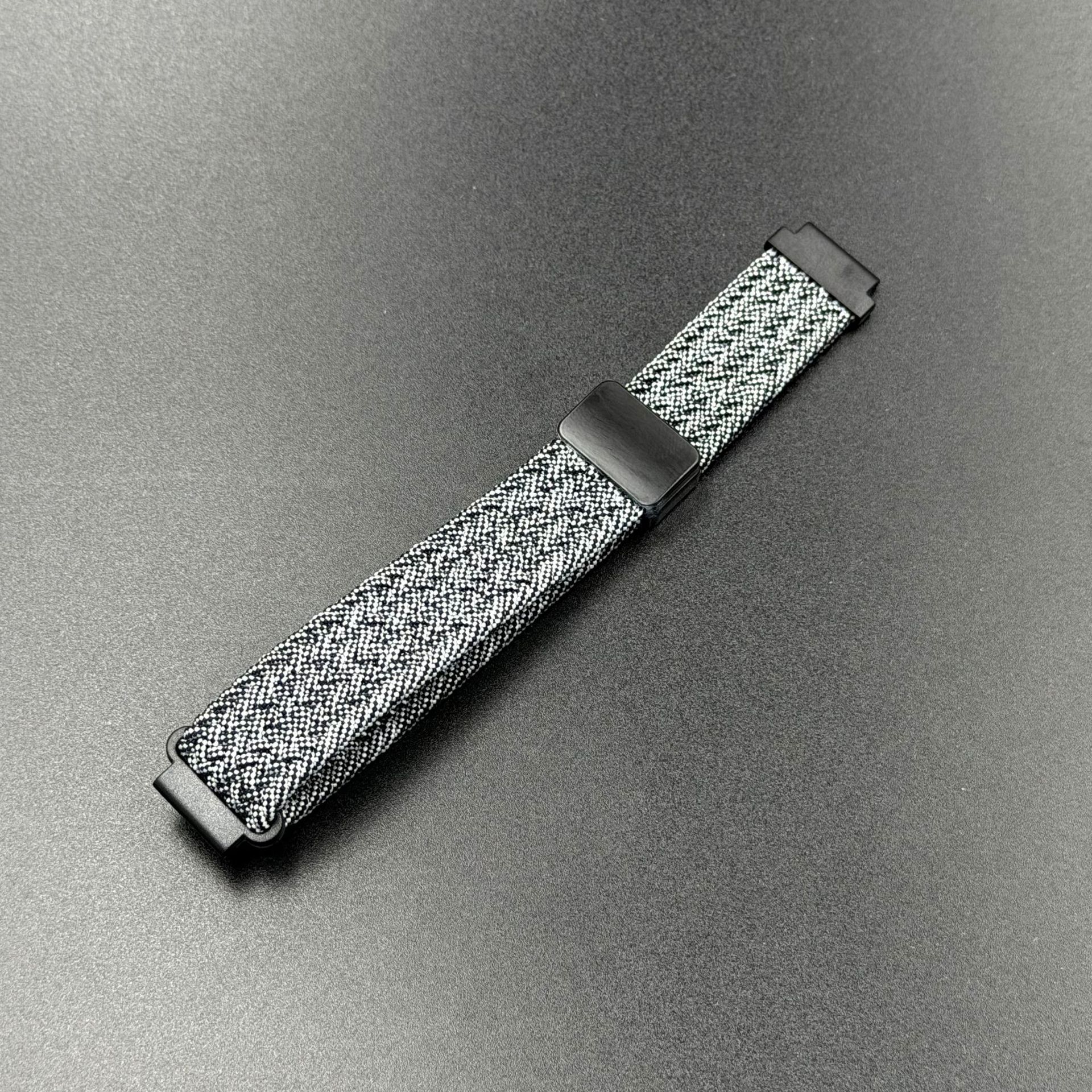 14.Blanco grisáceo