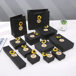 Giá Thấp Đen Nhỏ Hiện Tại Thủ Công Quà Tặng Vòng Cổ Vòng Đeo Tay <span class=keywords><strong>Cufflink</strong></span> Giấy Hộp Đồ Trang Sức Để Đóng Gói - Product Image 2