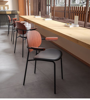 Fauteuil en plastique moderne et minimaliste, très demandé, pour restaurant, école, cafés, bibliothèques