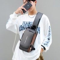 Sac de poitrine antivol étanche avec port USB, sac bandoulière pour homme, idéal pour téléphone portable - Vente en gros Fashion Factory