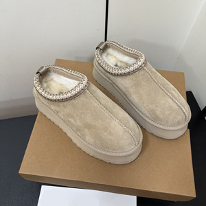 Botas de nieve para mujer, estilo de diseñador de lujo, cálidas, forradas de piel, zapatos de invierno, suaves, cómodas, planas y cortas. - Product Image 2