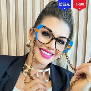 Montures <span class=keywords><strong>de</strong></span> lunettes optiques carrées rétro TR90 œil <span class=keywords><strong>de</strong></span> chat pour femmes, verres transparents anti-lumière bleue avec charnière à ressort, lunettes colorées pour hommes - Product Image 3