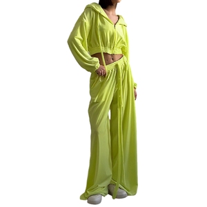 ชุดเสื้อผ้าแฟชั่นสำหรับผู้หญิงชุดออกกำลังกายกางเกงลำลองมีซิปแขนยาวแฟชั่นยอดนิยม - Product Image 2