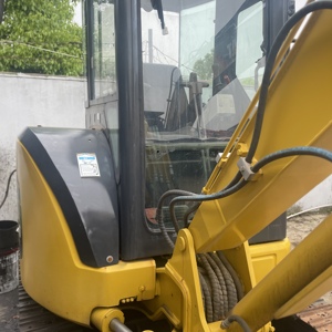 รถขุดขนาดเล็ก KOMATSU PC35MR มือสอง น้ำหนัก 3.5 ตัน รถขุดไฮดรอลิกแบบตีนตะขาบ เครื่องจักรก่อสร้าง - Product Image 4