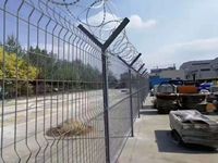 Clôture en treillis métallique isolante pour port de frontière avec fil barbelé anti-escalade surélevé, taille personnalisable
