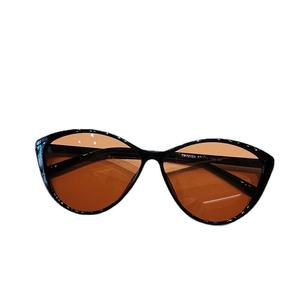 Gafas de Sol Retro de Moda con Marco de Plástico Estilo Ojo de Gato para Hombre y Mujer, Gafas de Lujo Personalizadas con Protección UV400 - Product Image 2
