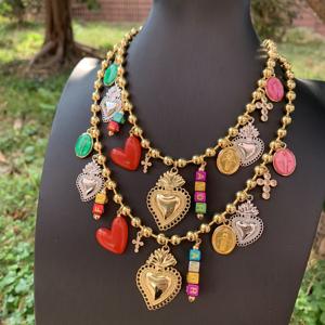 Collares de cadena de bolas de oro de estilo popular, collares de Amore con letras metálicas, collares de corazón esmaltados con Cruz de La Virgen María, de estilo popular, en venta al por mayor - Product Image 3