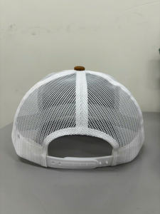 หมวกแก๊ปหนังแท้แบบกำหนดเองสำหรับล่าสัตว์ 6 แผง  ปักลายหนังตามสั่ง  หมวกตาข่ายผู้ชาย หมวกแก๊ปทรง Trucker - Product Image 5