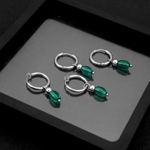 Boucles d'oreilles pendantes personnalisées vintage au design de niche populaire 2026 en acier inoxydable unisexe, bijoux de mode en gros - Product Image 1