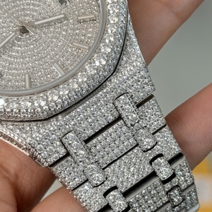 Nouvelle montre à cadran en moissanite, couleur D VVS, boîtier en acier inoxydable, logo personnalisé, montre pour homme avec diamants. - Product Image 6