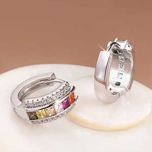 Orecchini geometrici quadrati con zirconi per donna, gioielli per le orecchie semplici ed eleganti, alla moda per tutti i giorni - Product Image 5