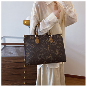 Personnalisable À La Mode Femmes Sac À Main Sac Pour Femme Minimaliste Grande Capacité Lettre Imprimer Sac Fourre-Tout Sac À Main Pour Les Femmes - Product Image 2