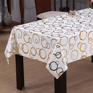 <span class=keywords><strong>Nappe</strong></span> en PVC RNPT avec imprimé cercles dorés <span class=keywords><strong>et</strong></span> noirs <span class=keywords><strong>et</strong></span> support en tissu pour la salle à manger à domicile - Product Image 1