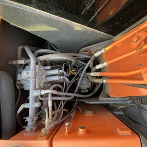 Excavadora Usada HITACHI ZX70 de 7 Toneladas, Ideal para Construcción a Pequeña Escala y Tareas Agrícolas - Product Image 6