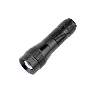 Lampe torche LED rechargeable Ningbo Zoom JD-F882 5000 mAh à focalisation réglable pour le travail et l'éclairage extérieur - Product Image 1