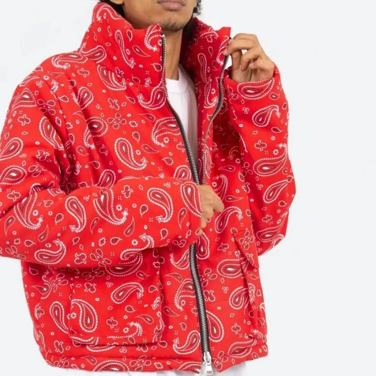 wholesale designer red custom all over paisley print goose man cropped puffer winter jacket men's down coat