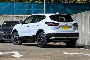 Nouvelle Nissan <span class=keywords><strong>Qashqai</strong></span> à essence à <span class=keywords><strong>prix</strong></span> réduit pour l'exportation – Offre spéciale pour les concessionnaires mondiaux - Product Image 5