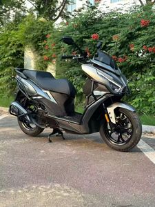 Scooter a Benzina <span class=keywords><strong>SYM</strong></span> Cruisym 150 Usato, Motocicletta a Pedali 150cc Comoda per Pendolari in Vendita - Product Image 3