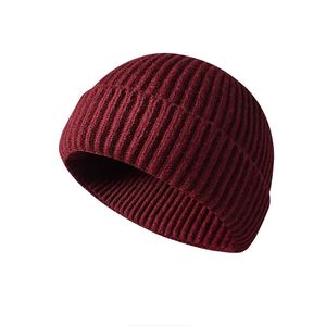 Bonnet tricoté unisexe en acrylique 100 % avec bord retroussé et broderie 3D, idéal pour la plage et les affaires - Product Image 6