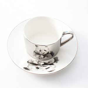 Ensemble tasse à café en céramique de luxe avec soucoupe, motif cerf doré et tigre argenté, forme cylindrique, pour le thé de l'après-midi - Product Image 2