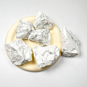 All'ingrosso <span class=keywords><strong>cristalli</strong></span> naturali <span class=keywords><strong>pietre</strong></span> curative <span class=keywords><strong>e</strong></span> <span class=keywords><strong>cristalli</strong></span> Howlite pietra grezza per cristallo artigianale regalo <span class=keywords><strong>e</strong></span> decorazione - Product Image 5