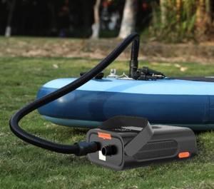 2025年ジャンプスターターとエアポンプSUPエアベッド、LCDスクリーンディスプレイ付き、始動用ガソリンおよびディーゼル車に適しています - Product Image 1