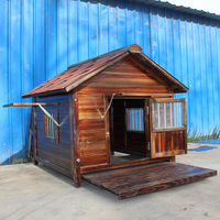 2024 Produit tendance différentes tailles sur la porte isolation thermique étanche à la pluie et maison de villa de chien en bois massif de luxe moderne ventilé